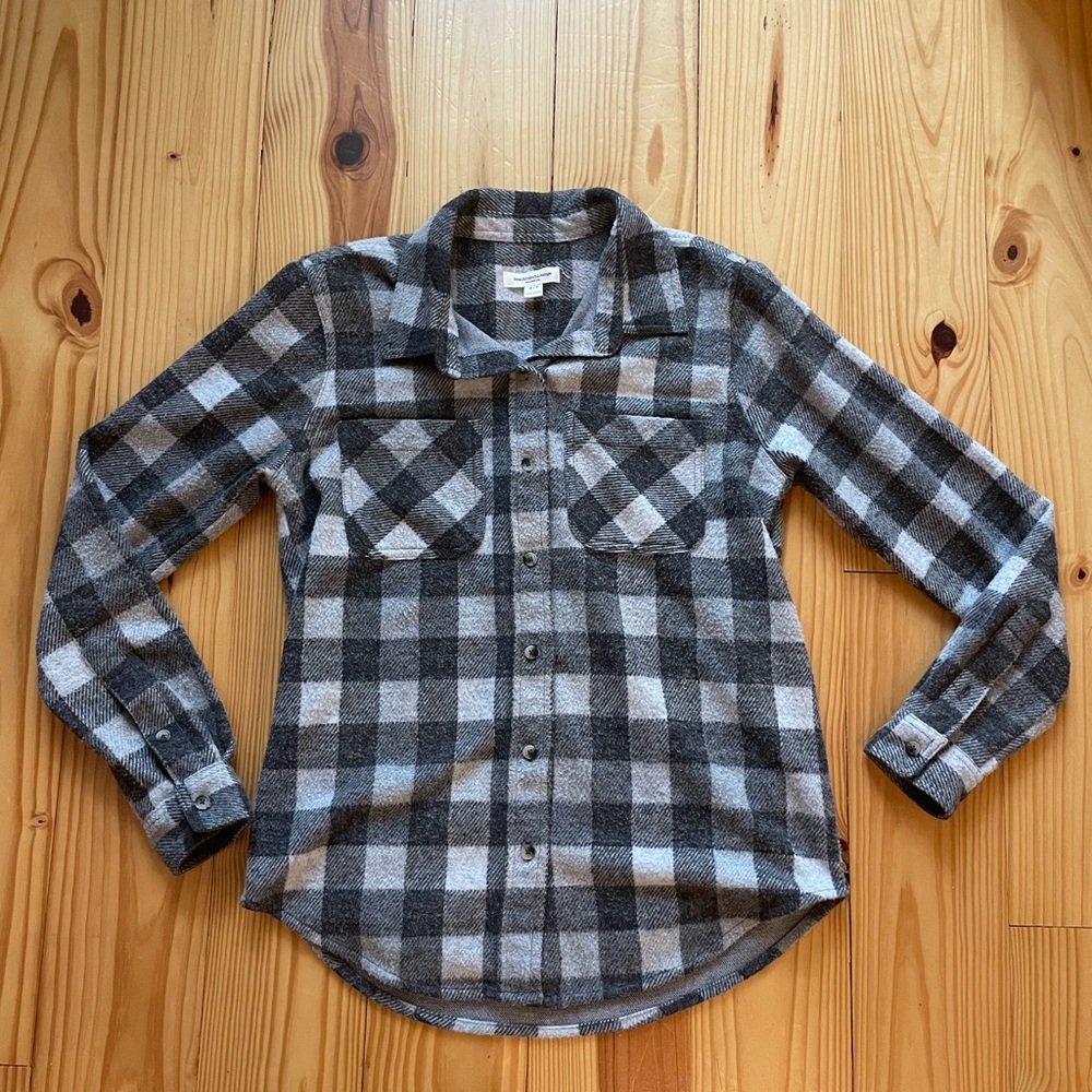Beachlunchlounge Black and Gray Plaid Shirt
